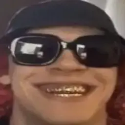 ММаксимМ