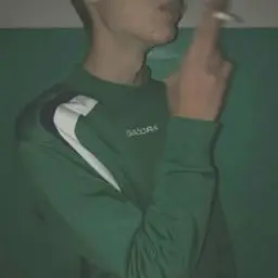 AlexR32