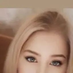 Angelina16