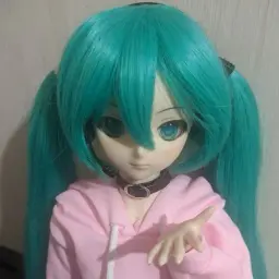Dollfie