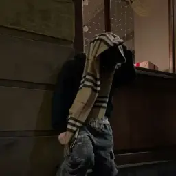 aq9