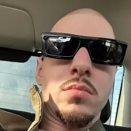 FRIENDLYTHUG